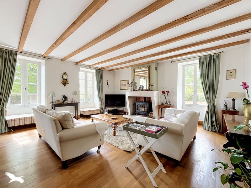 Vente Maison Marsais - 7 pièces -212 m² - (17700)
