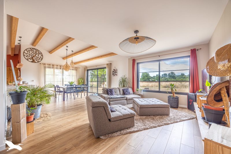 Vente Maison Saint-Pierre-d'Amilly - 6 pièces -150 m² - (17700)