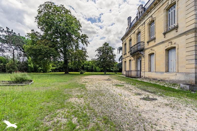 Vente Château ST DENIS DE PILE - 30 pièces -650 m² - (33910)