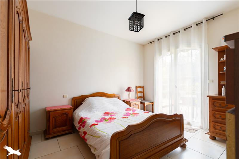 Vente Maison ST DENIS DE PILE - 5 pièces -158 m² - (33910)