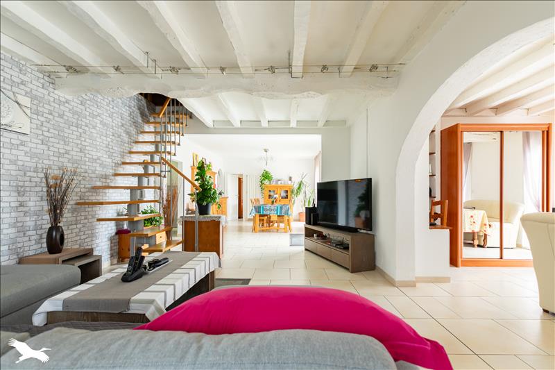 Vente Maison ST DENIS DE PILE - 5 pièces -158 m² - (33910)