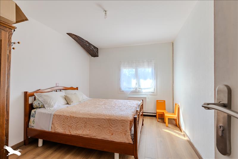 Vente Maison ST DENIS DE PILE - 7 pièces -167 m² - (33910)