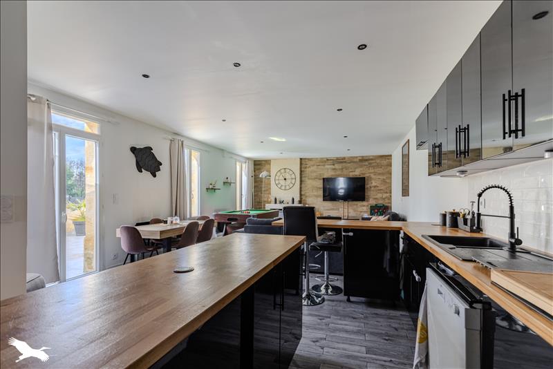 Vente Maison ST DENIS DE PILE - 4 pièces -150 m² - (33910)