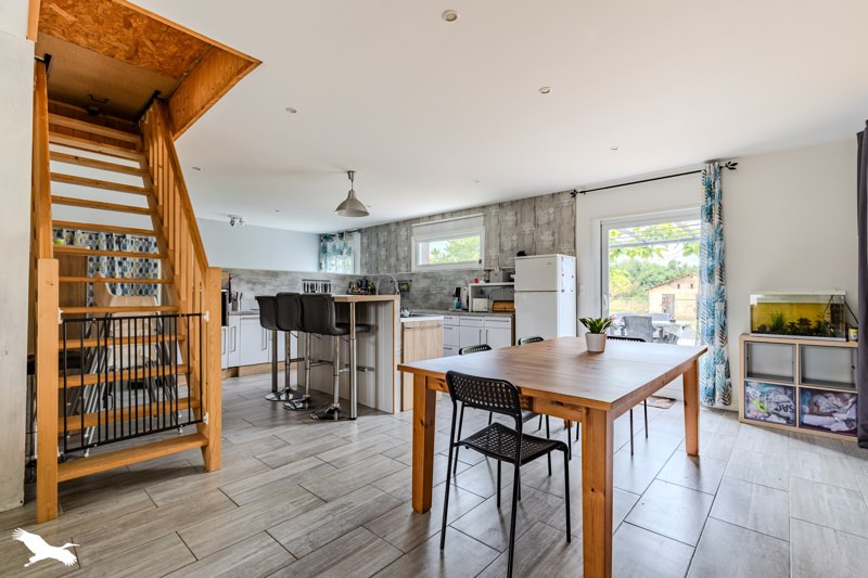 Vente Maison ST DENIS DE PILE - 6 pièces -185,3 m² - (33910)