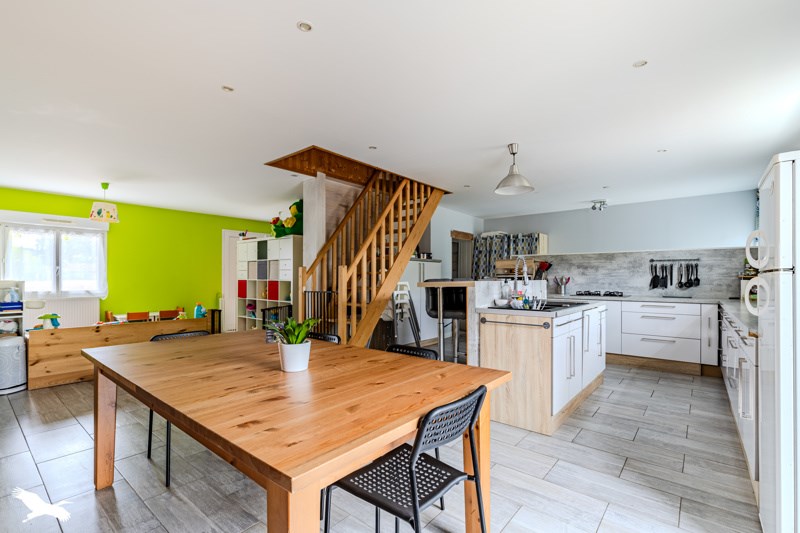Vente Maison ST DENIS DE PILE - 6 pièces -185,3 m² - (33910)