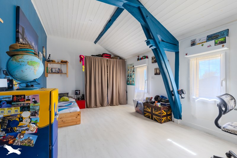 Vente Maison SAVIGNAC DE L ISLE - 7 pièces -184 m² - (33910)