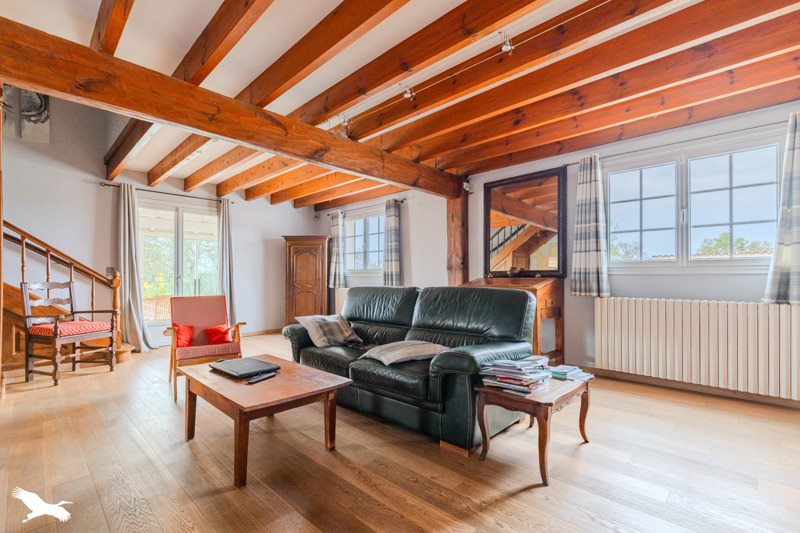 Vente Maison ST MARTIN DU BOIS - 6 pièces -165 m² - (33910)