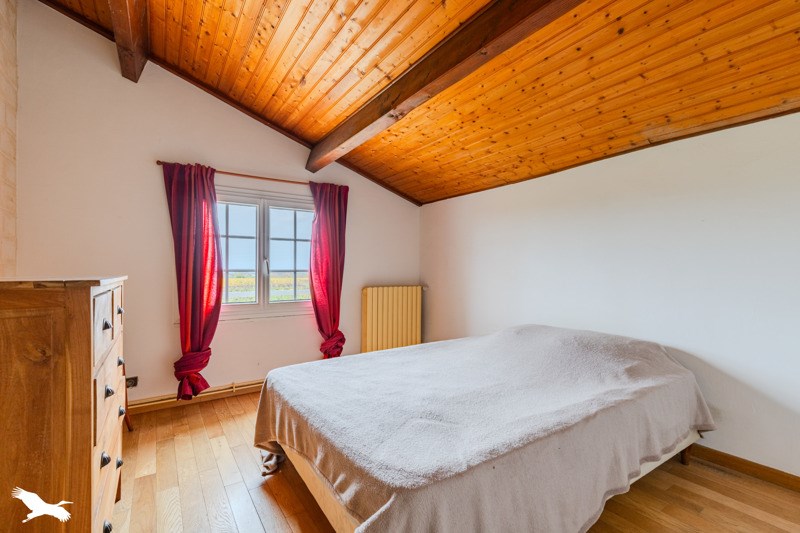 Vente Maison ST MARTIN DU BOIS - 6 pièces -165 m² - (33910)