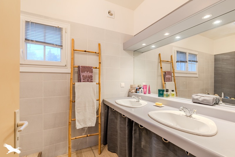 Vente Maison ST MARTIN DU BOIS - 6 pièces -165 m² - (33910)
