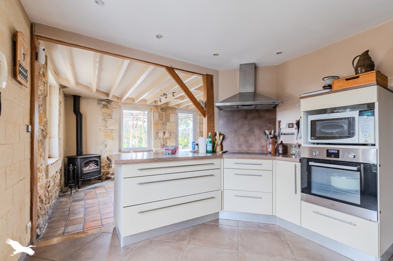 Vente Maison ST MARTIN DU BOIS - 6 pièces -165 m² - (33910)