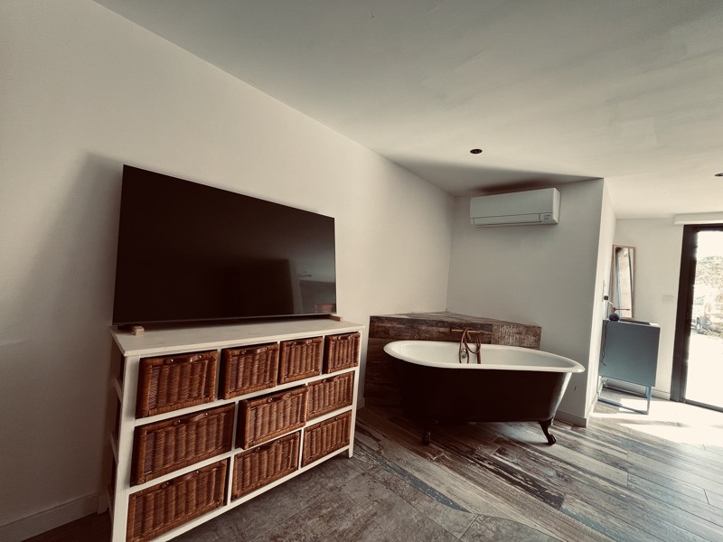 Vente Maison Saint-Denis-de-Pile - 8 pièces -207 m² - (33910)