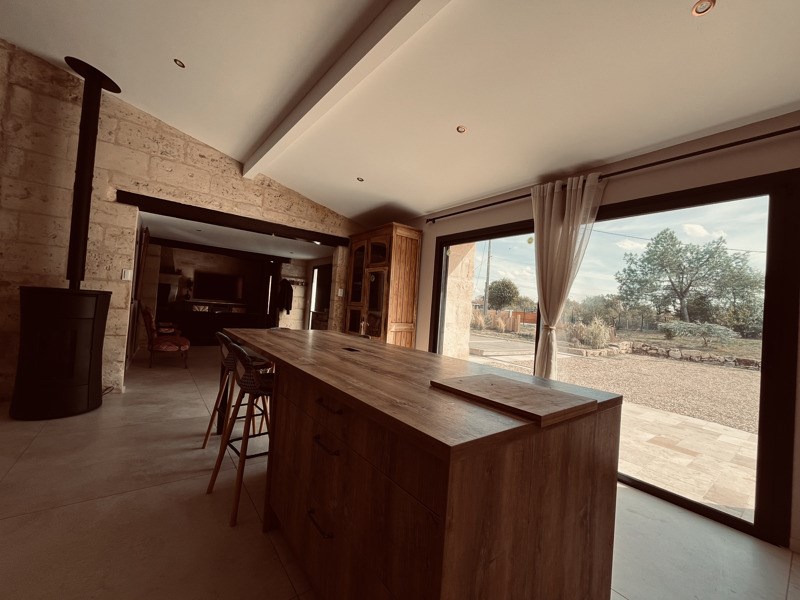 Vente Maison Saint-Denis-de-Pile - 8 pièces -207 m² - (33910)