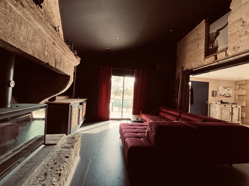 Vente Maison Saint-Denis-de-Pile - 8 pièces -207 m² - (33910)