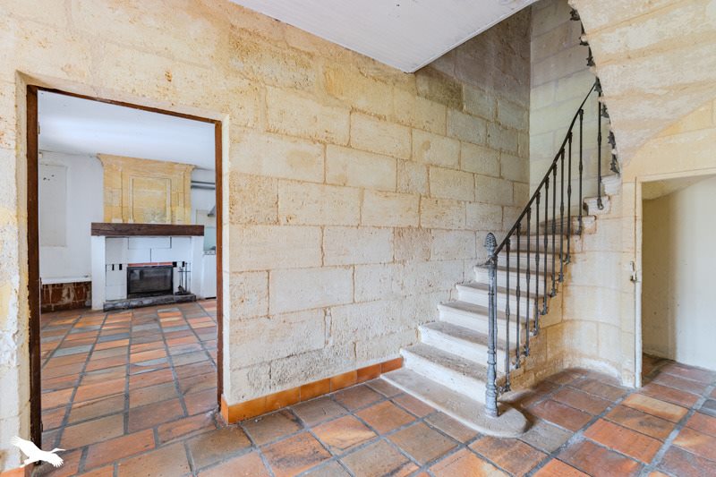 Vente Maison LUSSAC - 5 pièces -187,4 m² - (33570)