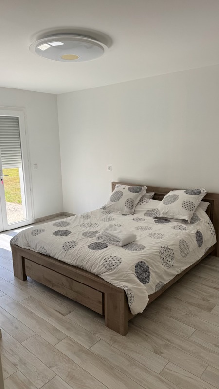 Vente Maison Saint-Denis-de-Pile - 5 pièces -147 m² - (33910)