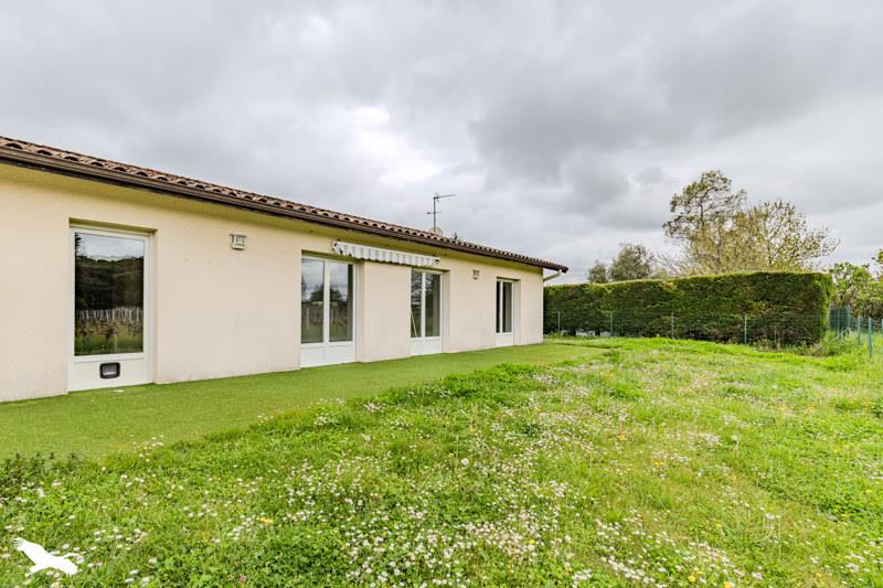 Vente Maison LUSSAC - 4 pièces -110 m² - (33570)