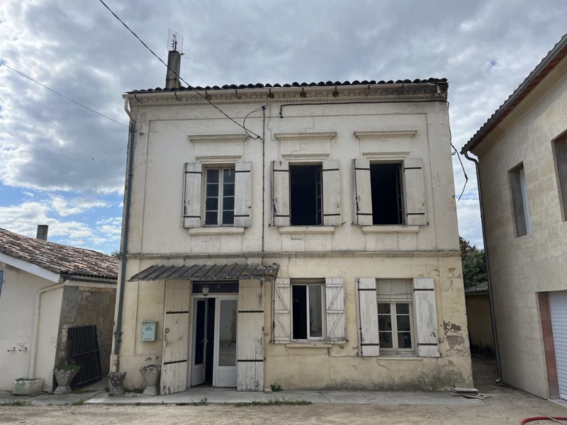 Vente Maison Saint-Denis-de-Pile - 4 pièces -110 m² - (33910)