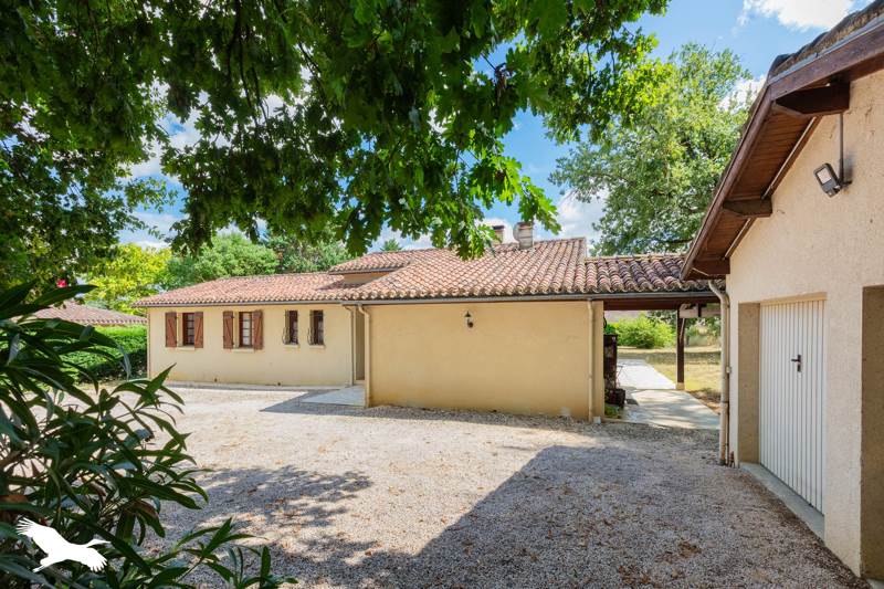 Vente Maison CASTERA VERDUZAN - 8 pièces -163 m² - (32410)