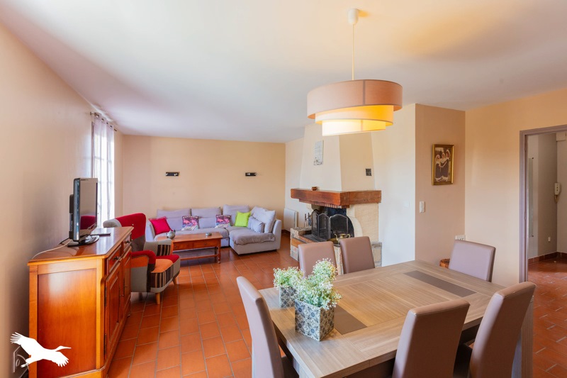 Vente Maison CASTERA VERDUZAN - 8 pièces -163 m² - (32410)