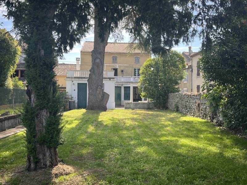 Vente Maison CONDOM - 7 pièces -330 m² - (32100)