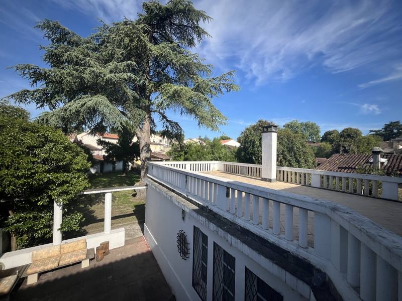 Vente Maison CONDOM - 7 pièces -330 m² - (32100)