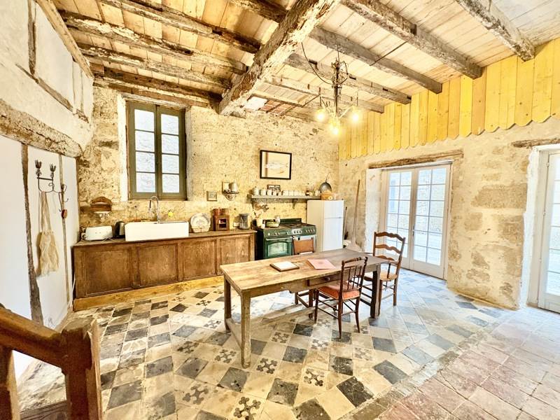 Vente Maison LA ROMIEU - 6 pièces -180 m² - (32480)