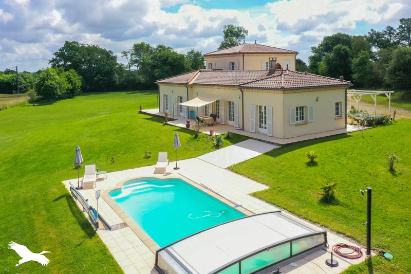 Vente Maison LA ROMIEU - 7 pièces -245 m² - (32480)