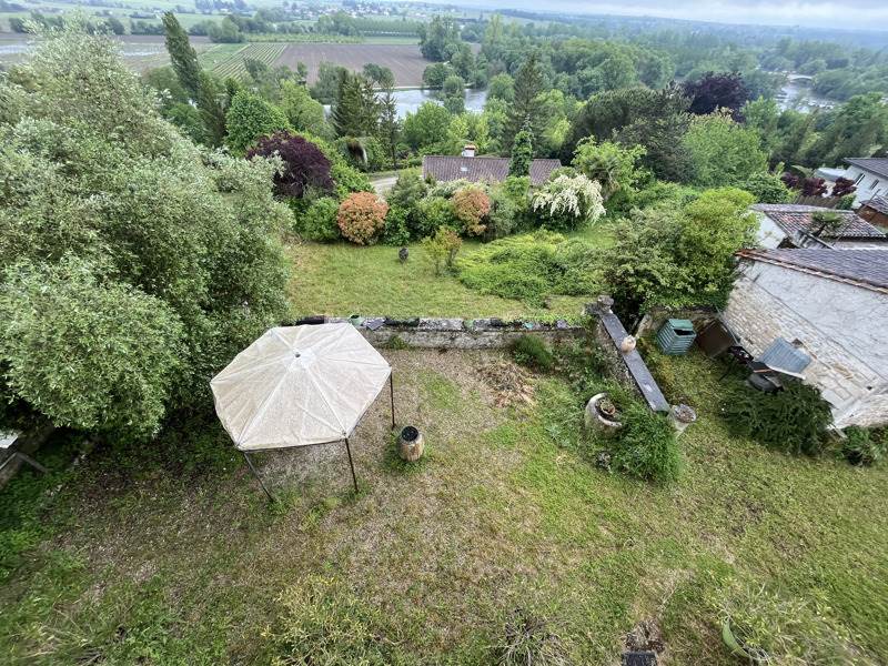 Vente Maison MOSNAC ST SIMEUX - 7 pièces -140 m² - (16120)