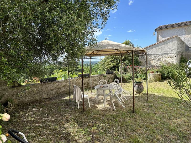 Vente Maison MOSNAC ST SIMEUX - 7 pièces -140 m² - (16120)
