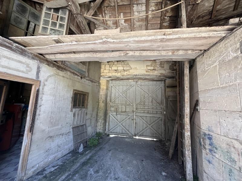 Vente Maison CHATEAUNEUF SUR CHARENTE - 9 pièces -255 m² - (16120)