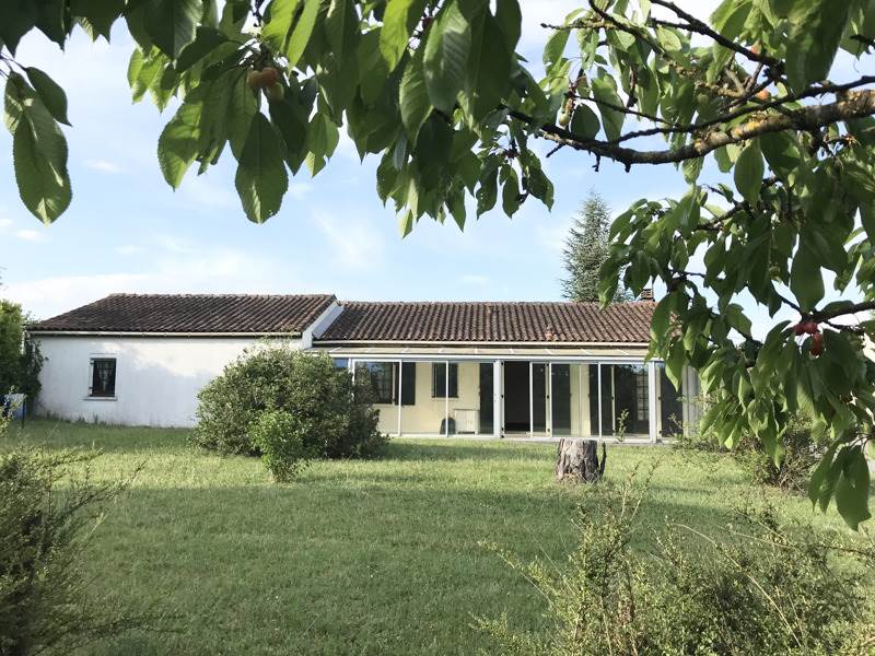 Vente Maison CHATEAUNEUF SUR CHARENTE - 3 pièces -81 m² - (16120)