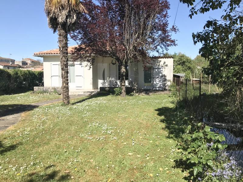 Vente Maison CHATEAUNEUF SUR CHARENTE - 5 pièces -98 m² - (16120)