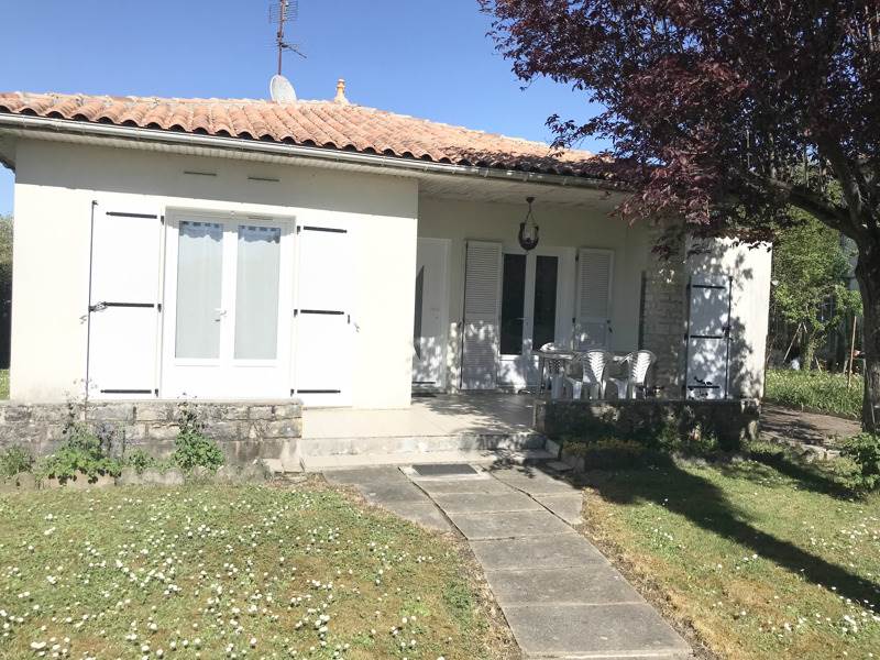 Vente Maison CHATEAUNEUF SUR CHARENTE - 5 pièces -98 m² - (16120)