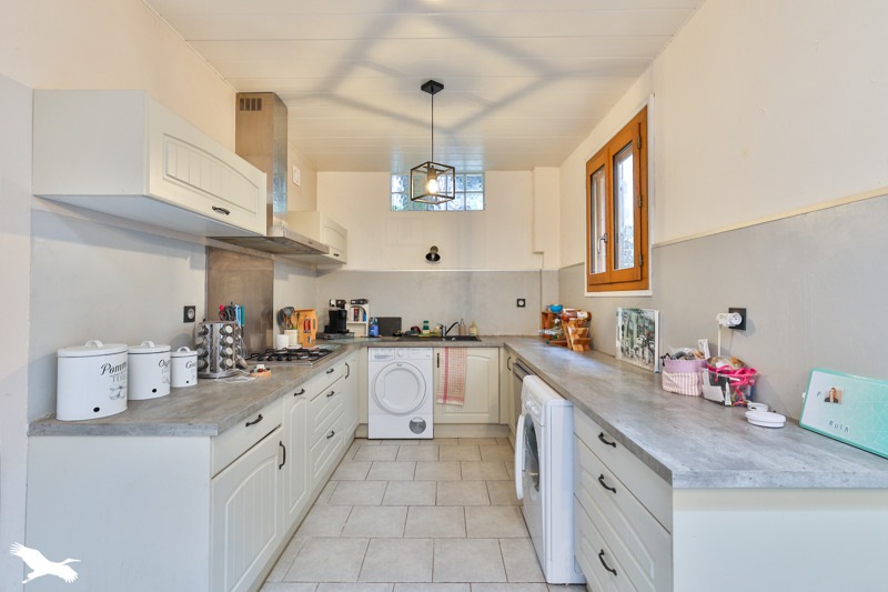 Vente Maison CHATEAUNEUF SUR CHARENTE - 6 pièces -146 m² - (16120)