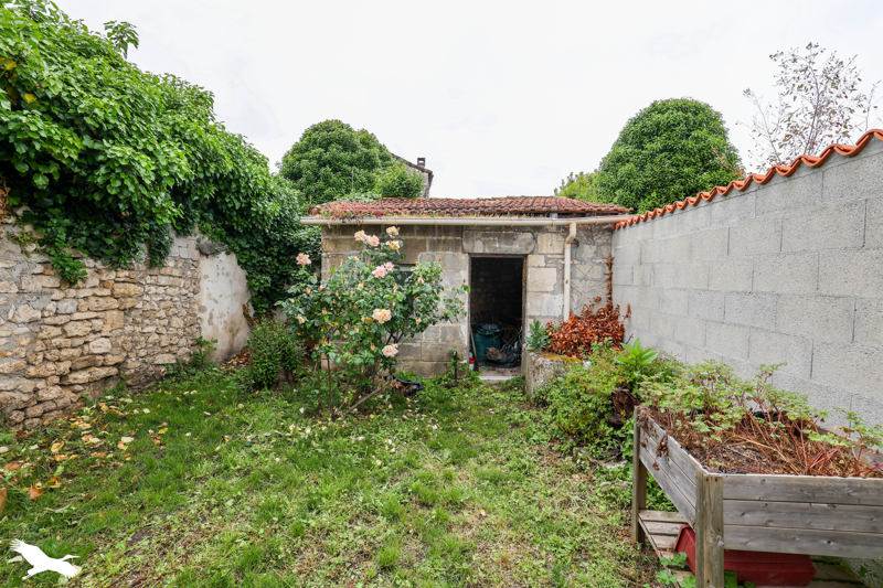 Vente Maison CHATEAUNEUF SUR CHARENTE - 6 pièces -146 m² - (16120)