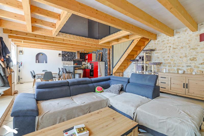Vente Maison CHATEAUNEUF SUR CHARENTE - 3 pièces -135 m² - (16120)