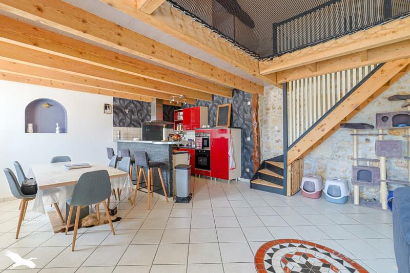 Vente Maison Châteauneuf-sur-Charente - 3 pièces -135 m² - (16120)