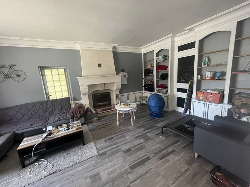 Vente Maison CHATEAUNEUF SUR CHARENTE - 6 pièces -155 m² - (16120)