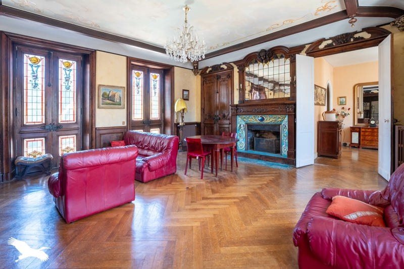 Vente Maison CHATEAUNEUF SUR CHARENTE - 10 pièces -456 m² - (16120)