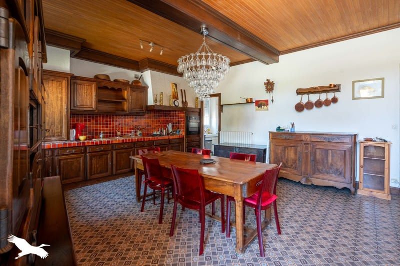 Vente Maison CHATEAUNEUF SUR CHARENTE - 10 pièces -456 m² - (16120)