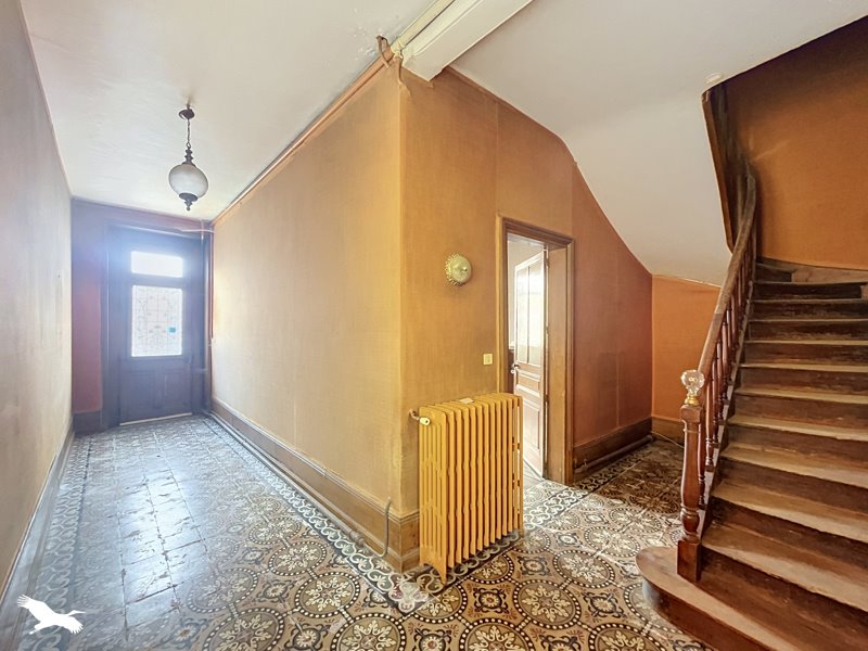 Vente Maison CHATEAUNEUF SUR CHARENTE - 8 pièces -191 m² - (16120)