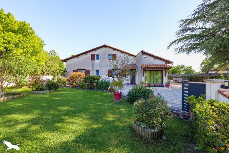 Vente Maison BIRAC - 6 pièces -142 m² - (16120)