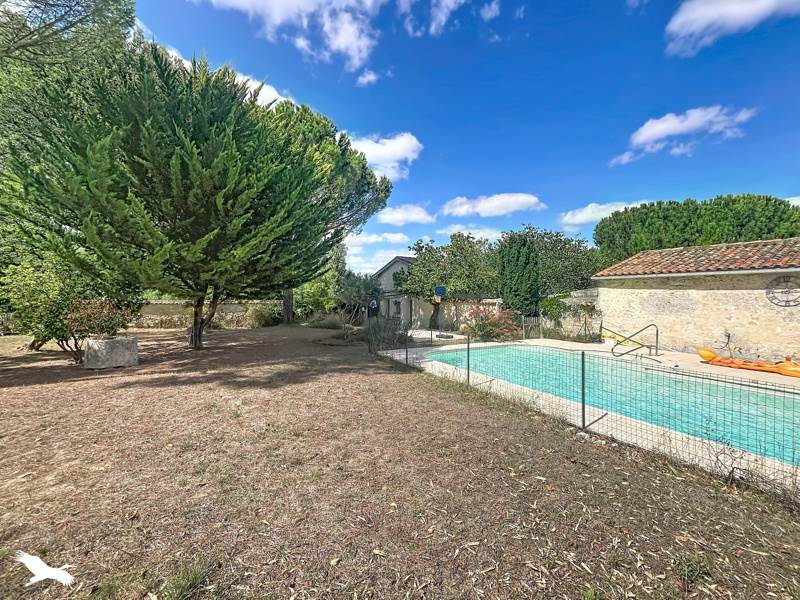 Vente Maison GRAVES ST AMANT - 6 pièces -168 m² - (16120)