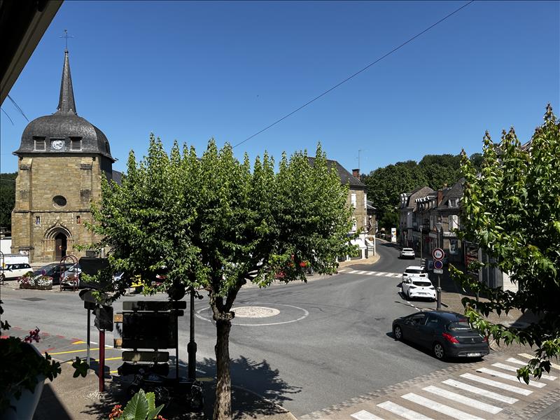 Vente Local commercial Objat - -  250 m² - (19130)