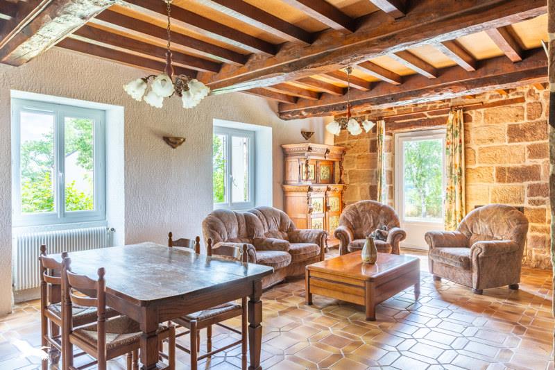 Vente Maison ST AULAIRE - 12 pièces -265 m² - (19130)