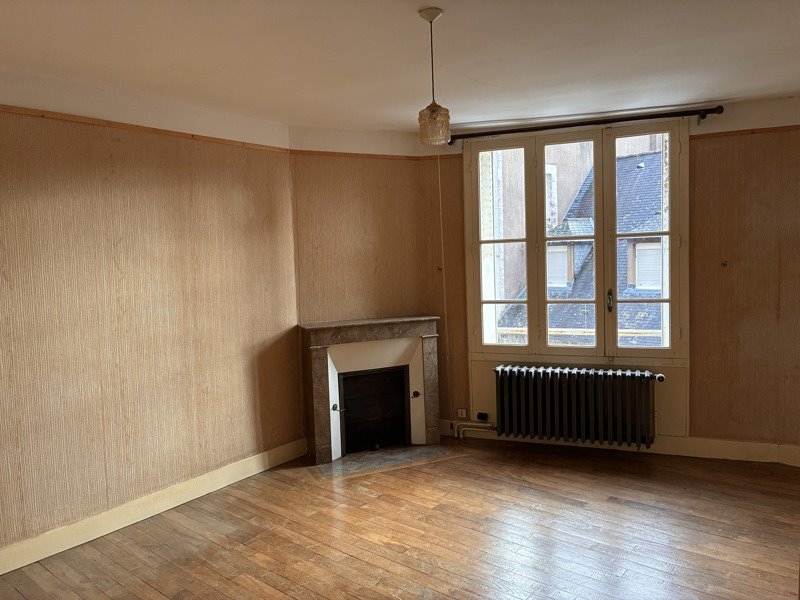 Vente Maison VIGNOLS - 5 pièces -145 m² - (19130)