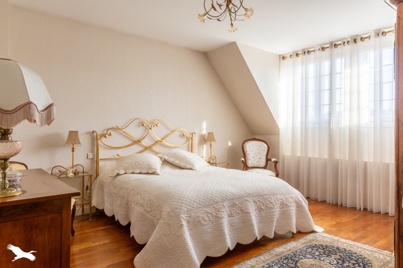 Vente Maison OBJAT - 6 pièces -177 m² - (19130)