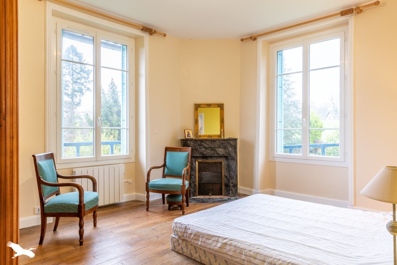 Vente Maison ORGNAC SUR VEZERE - 6 pièces -161 m² - (19410)