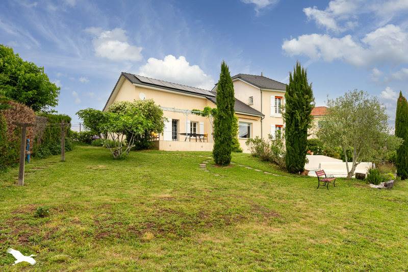 Vente Maison OBJAT - 5 pièces -150 m² - (19130)