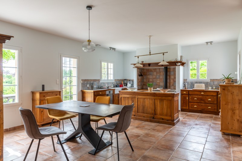 Vente Maison OBJAT - 5 pièces -150 m² - (19130)
